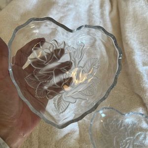 Home Beautiful Etched Glass Heart Candy/Jewelry Dish Rose Flowers